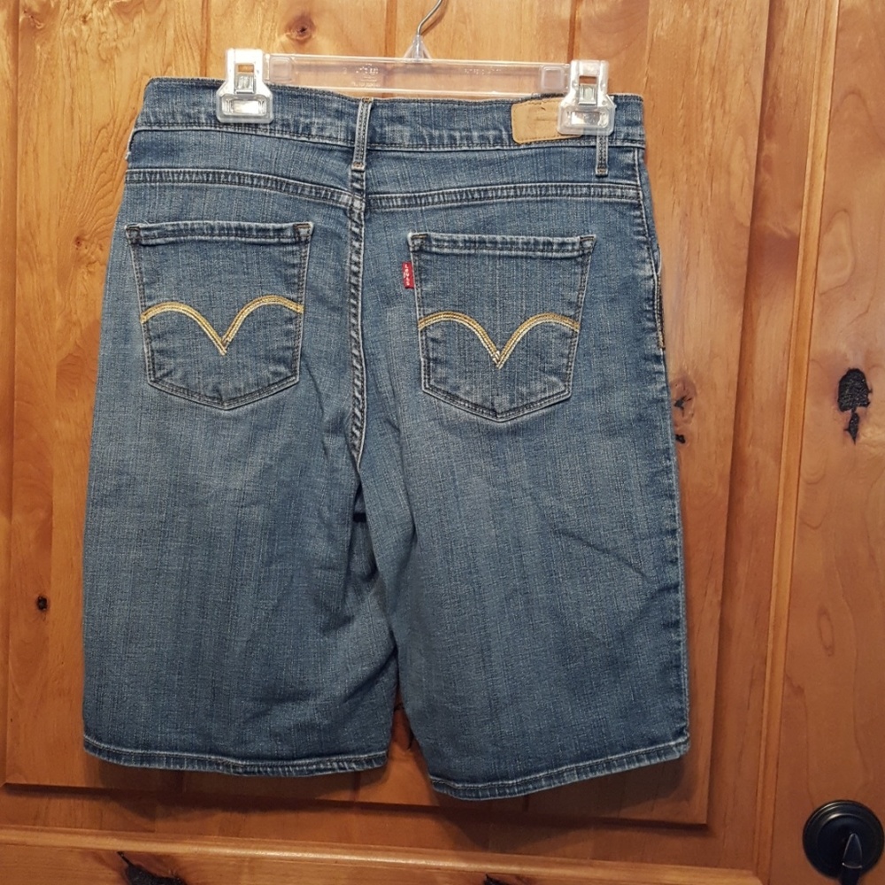 Levi shorts - Picture 4 of 5